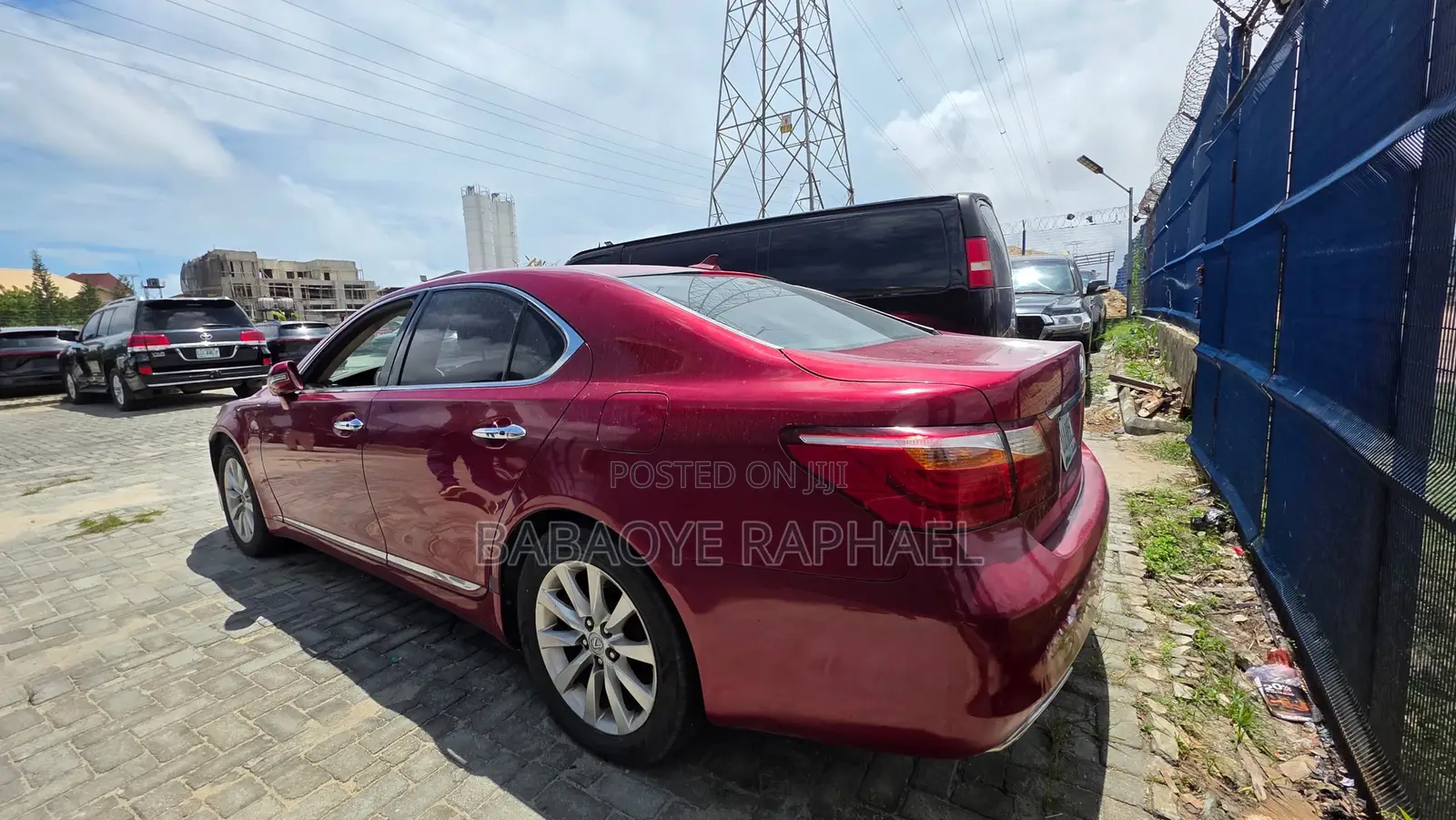 Lexus LS 2011 Red