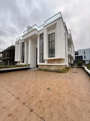 5bdrm Duplex in Ikate for sale