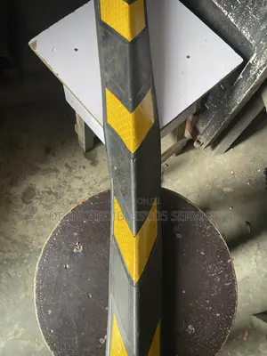 Rubber Corner With Reflector