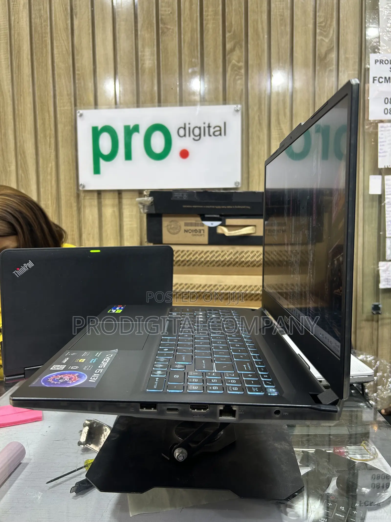 Laptop MSI Cyborg 15 16GB Intel Core i7 SSD 1T