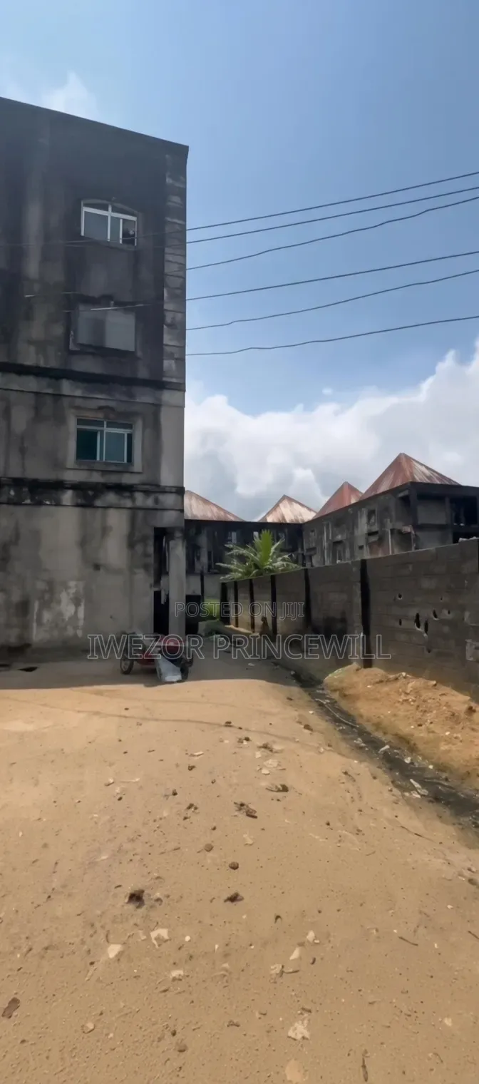 11 Plots With a Hotel Structure in GRA for Sale