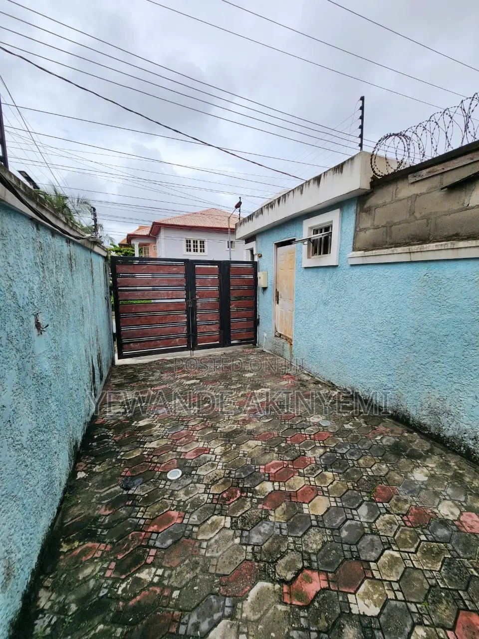 5 Bedroom Fully Detached Duplex