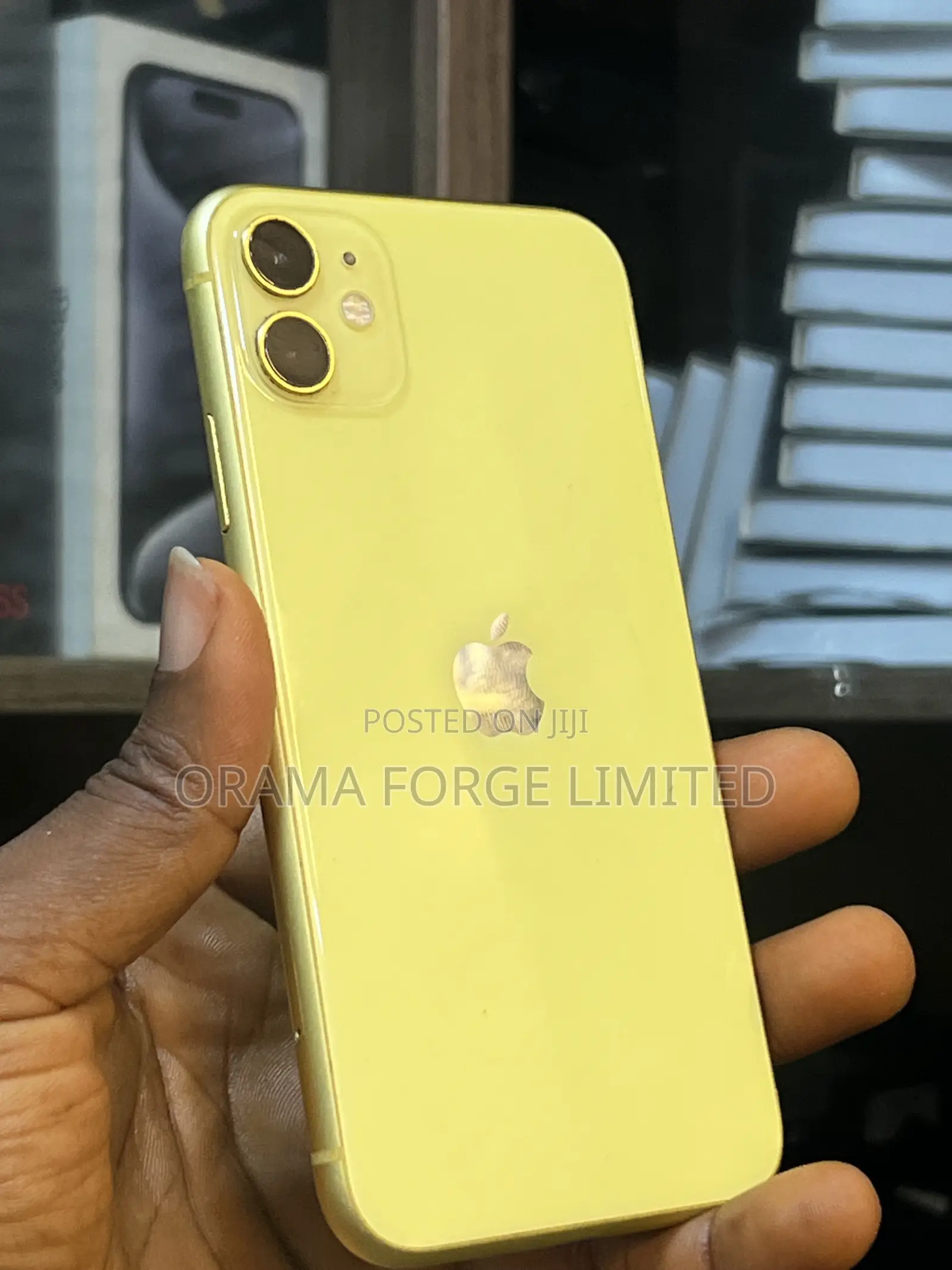 Apple iPhone 11 64 GB Yellow