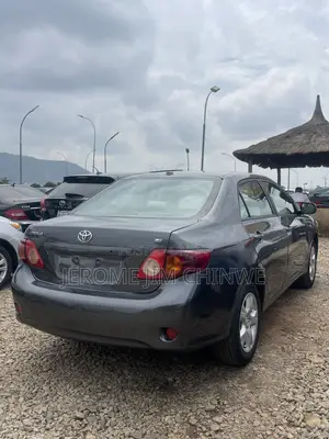 Toyota Corolla 2010 Gray