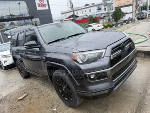Toyota 4-Runner Limited 2021 Gray