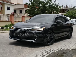 Toyota Avalon XLE 2022 Black