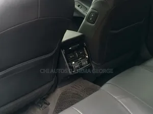 Toyota Avalon XLE 2022 Black