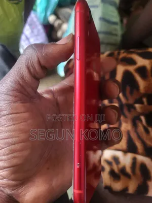 Apple iPhone XR 64 GB Red