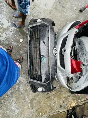 Complete Front Bumper Corolla 2014 XLE