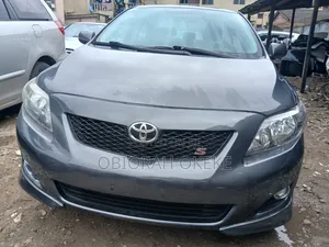 Toyota Corolla 2009 Gray