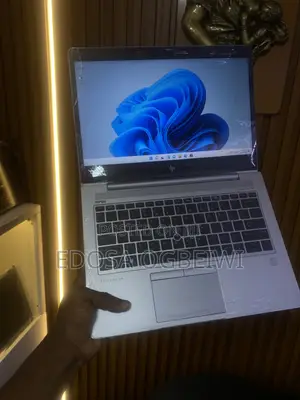 Laptop HP EliteBook 735 G5 8GB AMD Ryzen 5 SSD 256GB