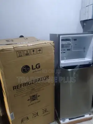 LG 260L Double Door Fridge – Efficient Cooling