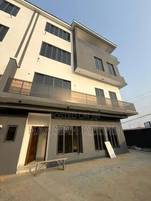 6bdrm Duplex in Lekki for sale
