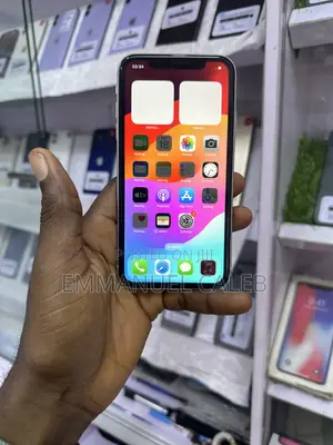 Apple iPhone XR 64 GB White