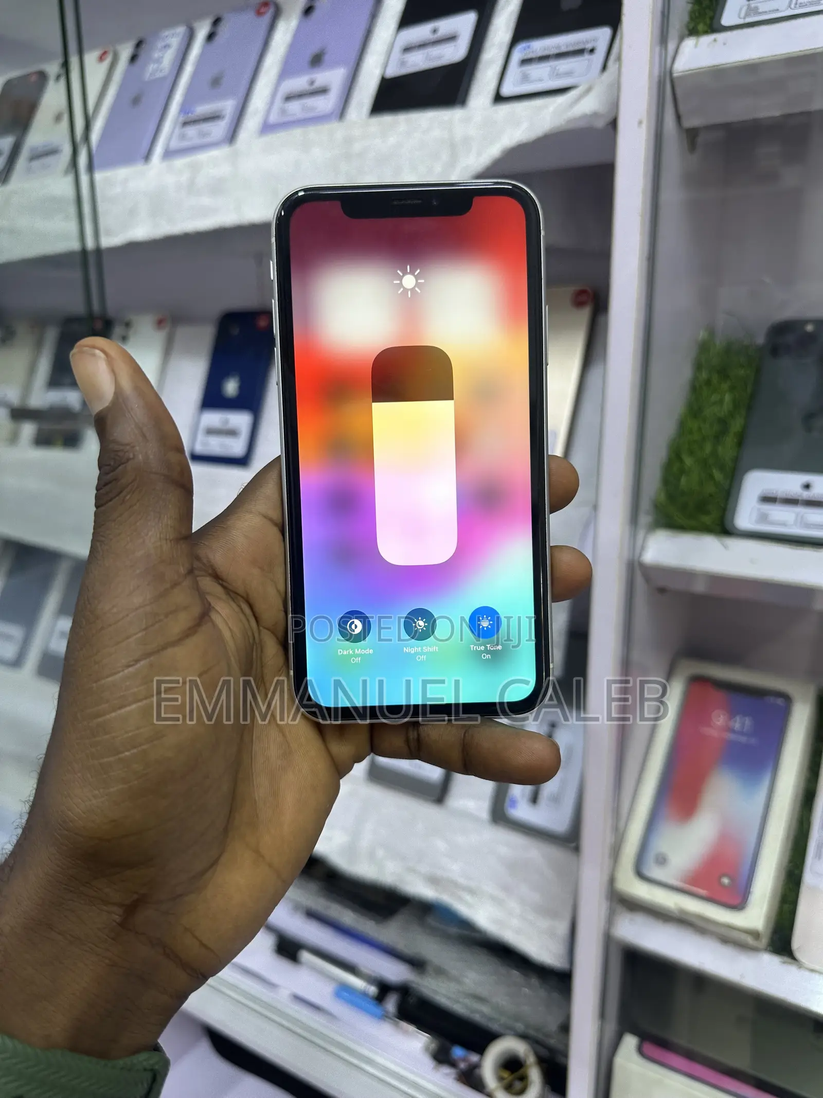 Apple iPhone XR 64 GB White