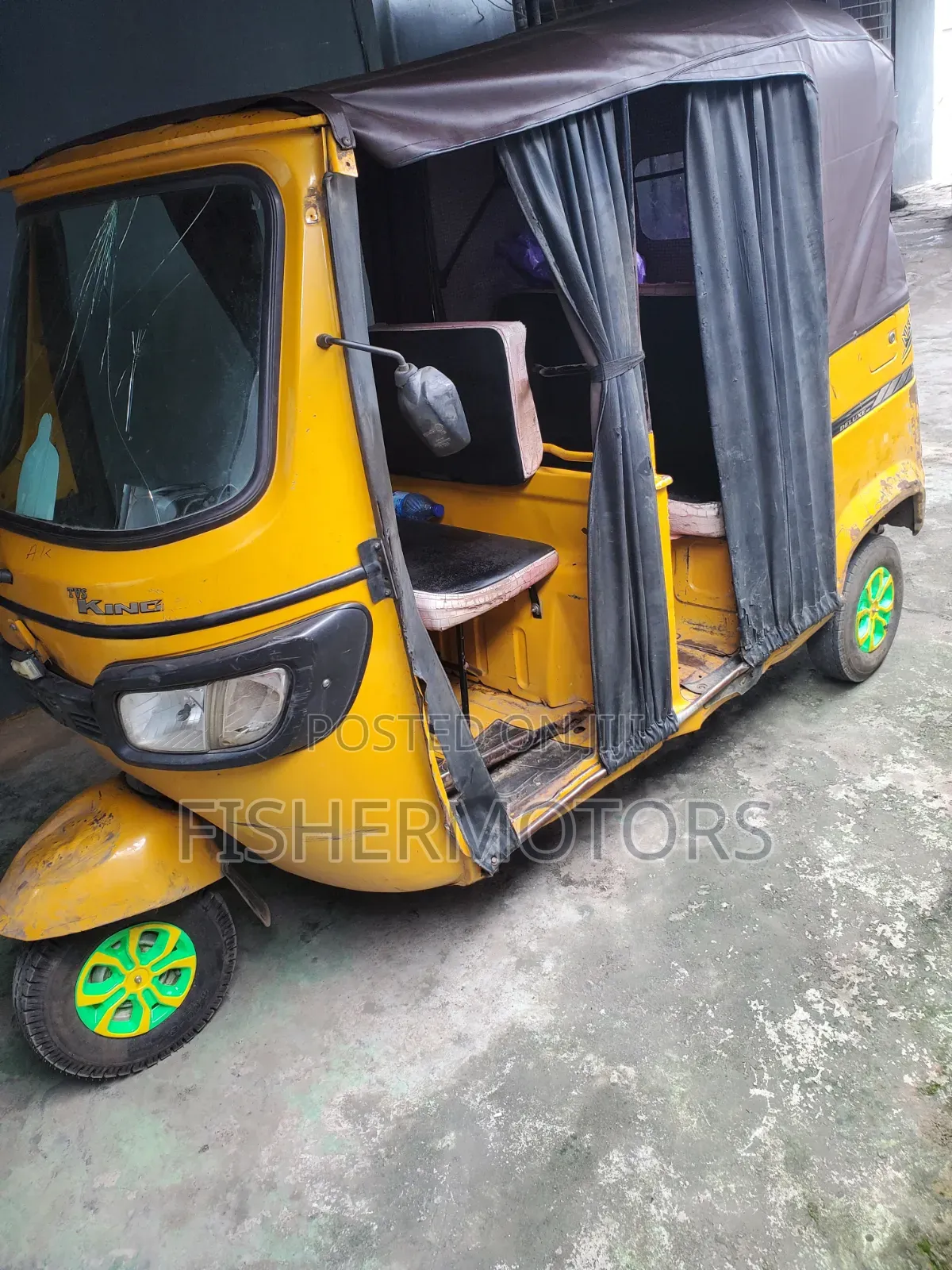 TVS King Deluxe Plus iTouch Start 2024 Yellow