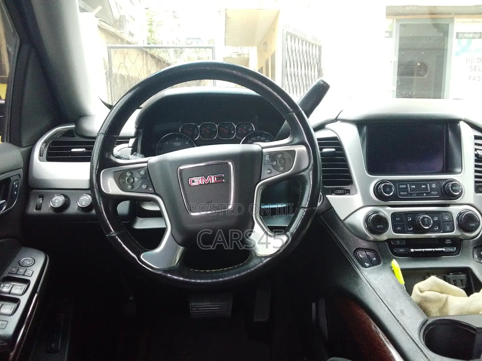 GMC Yukon 2017 Red