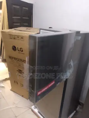 LG 260L Double Door Fridge – Spacious Storage
