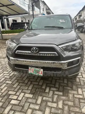 Toyota 4-Runner SR5 4dr 4x4 (4.0L 6cyl 5A) 2016 Gray