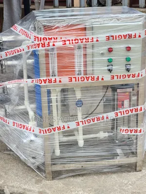 4 Membrane Reverse Osmosis Machine (1000 Liters Per Hour)