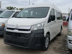 Toyota HiAce 2024 White