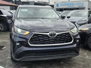 Toyota Highlander 2021 Blue