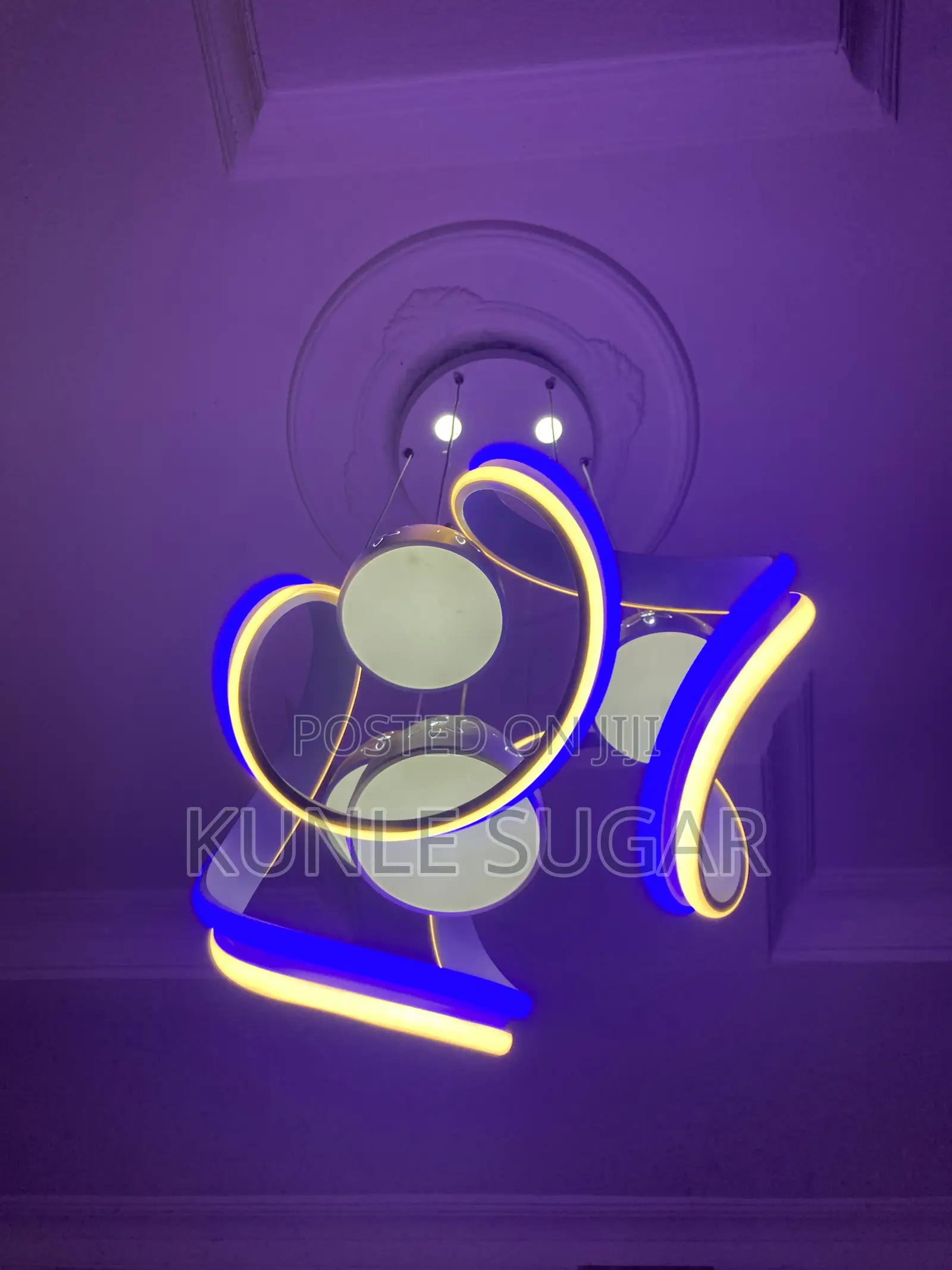 Beautiful Modern LED Ring Chandelier – Multi-Color Light