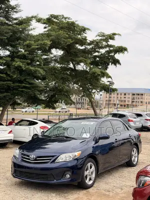 Toyota Corolla L 4-Speed Automatic 2013 Blue