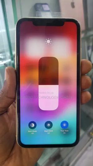Apple iPhone XR 128 GB Yellow