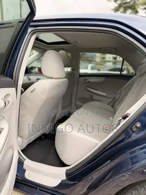 Toyota Corolla L 4-Speed Automatic 2013 Blue