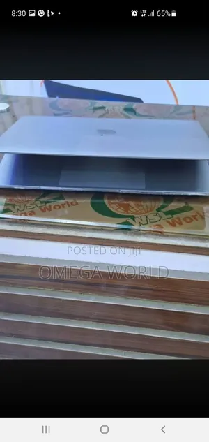 Laptop Apple MacBook 2018 16GB Intel Core i5 SSD 512GB