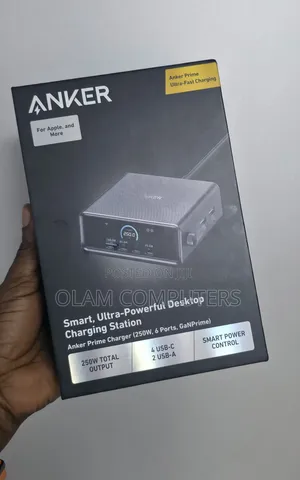 Anker Prime Charger (250W, 6 Ports, GaNPrime