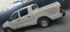 Toyota Hilux 2014 White
