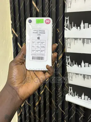 Apple iPhone XR 64 GB White