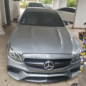 Mercedes-Benz E300 2017 Gray