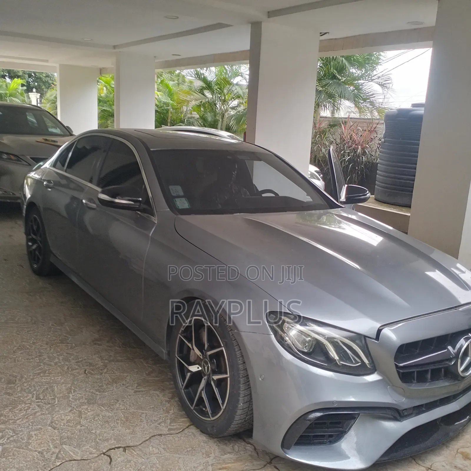 Mercedes-Benz E300 2017 Gray