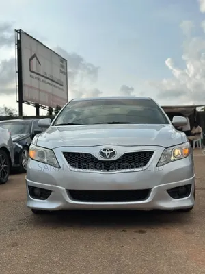 Toyota Camry SE 4dr Sedan (2.5L 4cyl 6AM) 2010 Silver