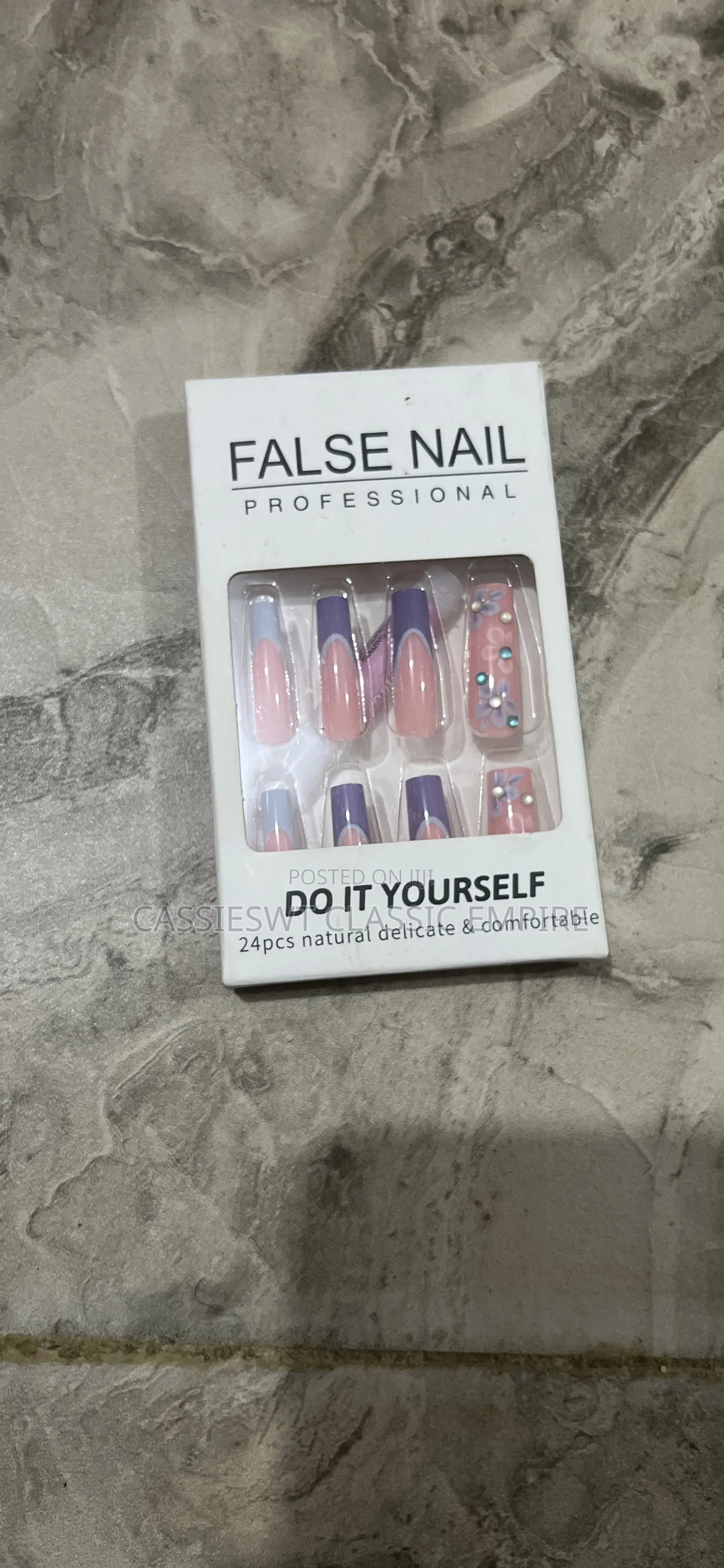 24pcs Stylish False Nails | Press-on Nails | DIY Nail Set