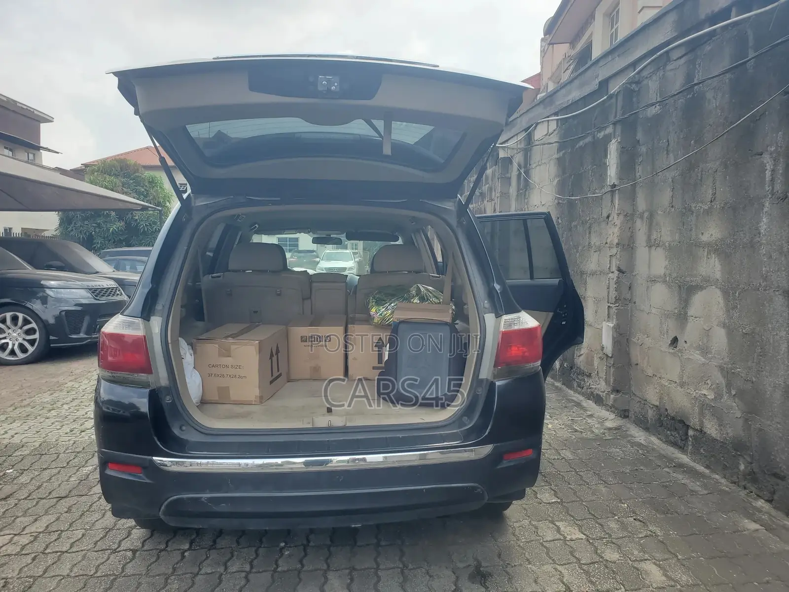 Toyota Highlander SE 2012 Black