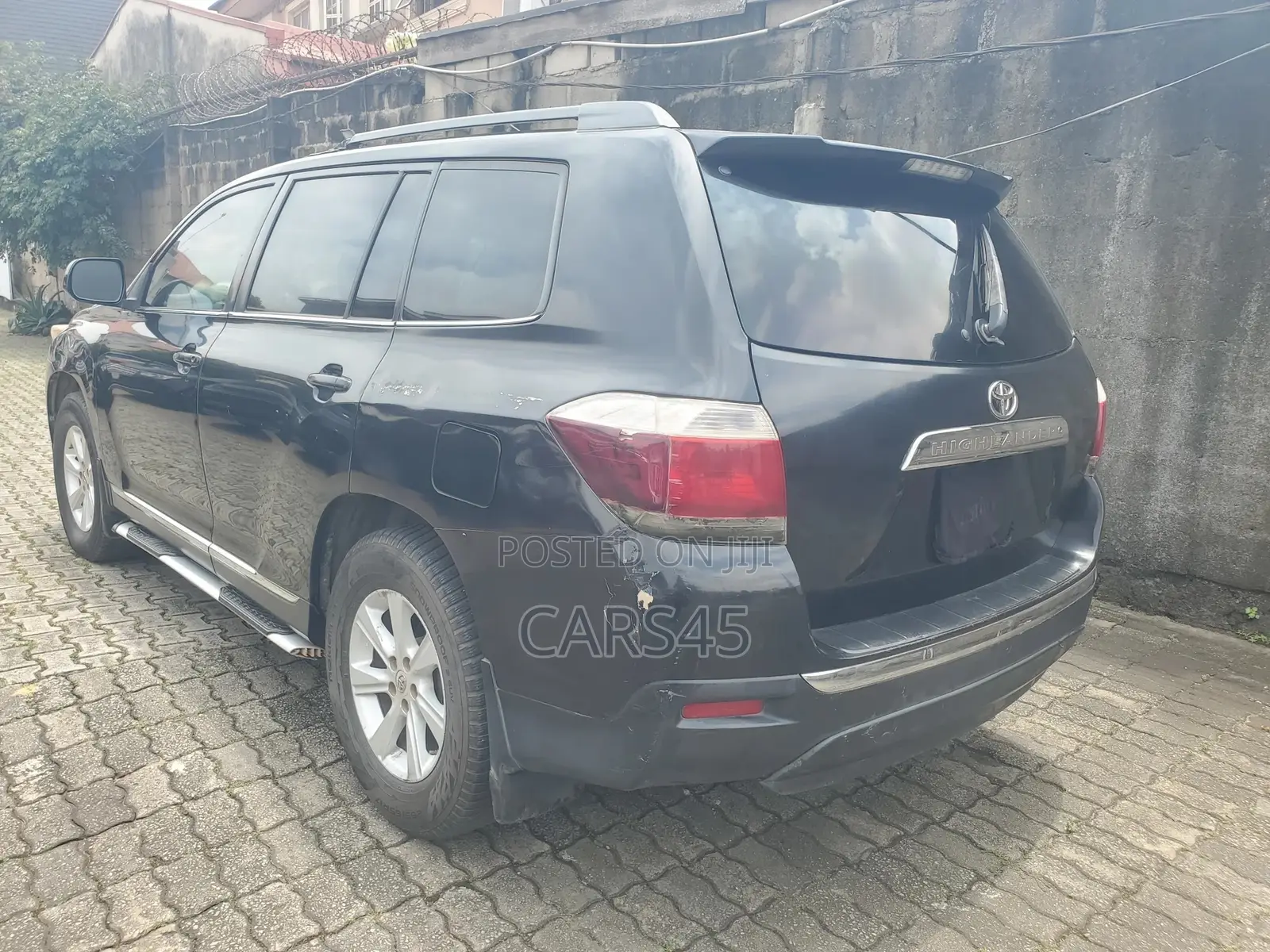 Toyota Highlander SE 2012 Black