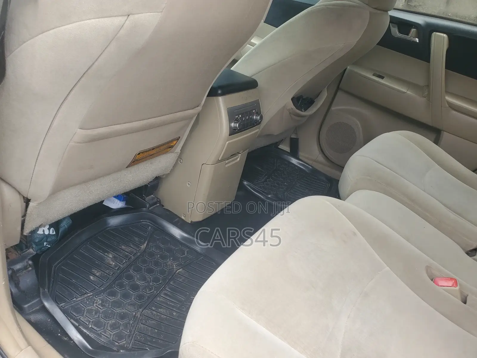 Toyota Highlander SE 2012 Black