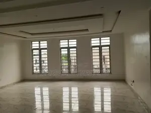 3bdrm Apartment in Orchid Road, Lekki Phase 2 for rent
