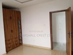 3bdrm Apartment in Orchid Road, Lekki Phase 2 for rent