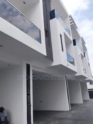 4bdrm Townhouse/Terrace in Call To Access, Ologolo for sale