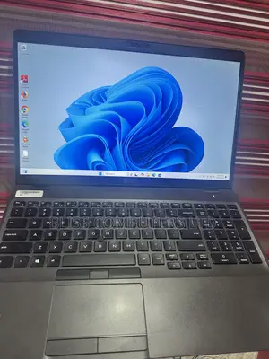 Laptop Dell Latitude 5501 16GB Intel Core i7 SSD 256GB