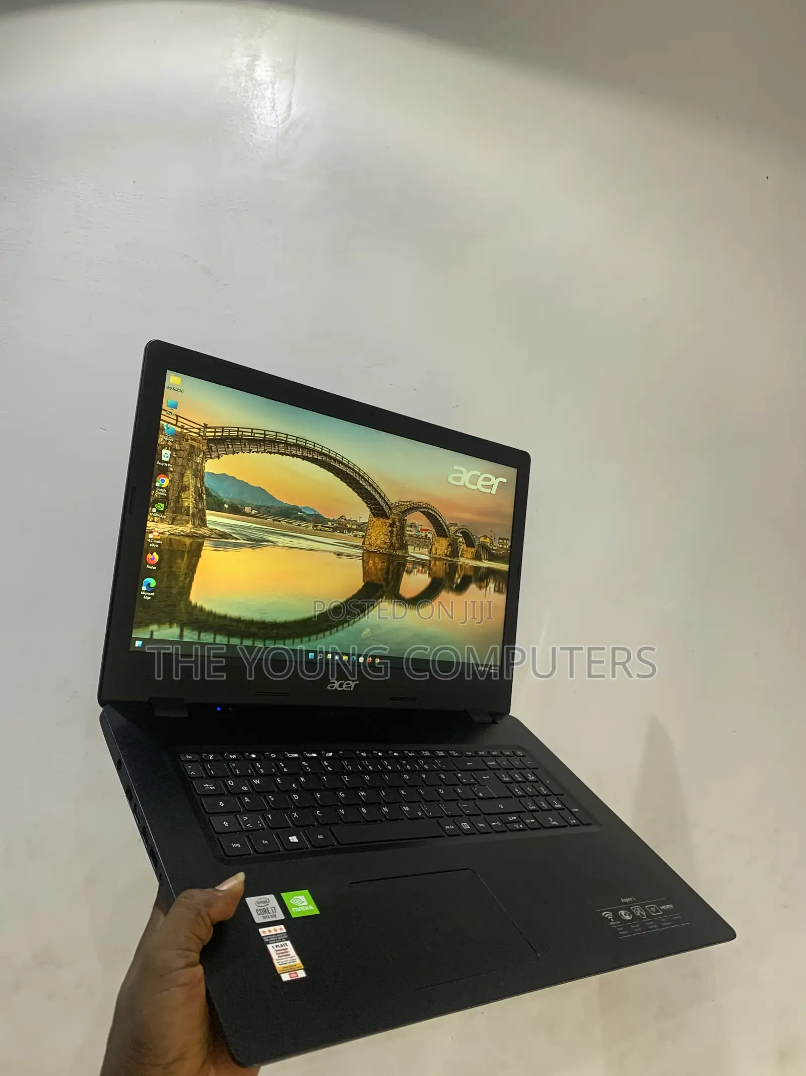 Laptop Acer Aspire 3 12GB Intel Core i7 SSD 1T