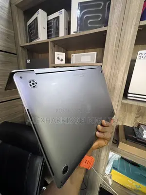 Laptop Apple MacBook Pro 2017 8GB Intel Core i5 SSD 256GB