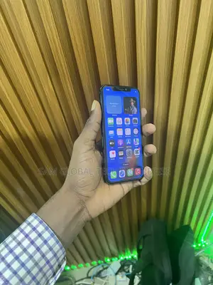 Apple iPhone X 64 GB Black