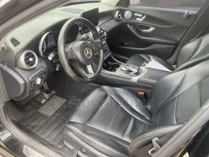 Mercedes-Benz C300 2016 Black