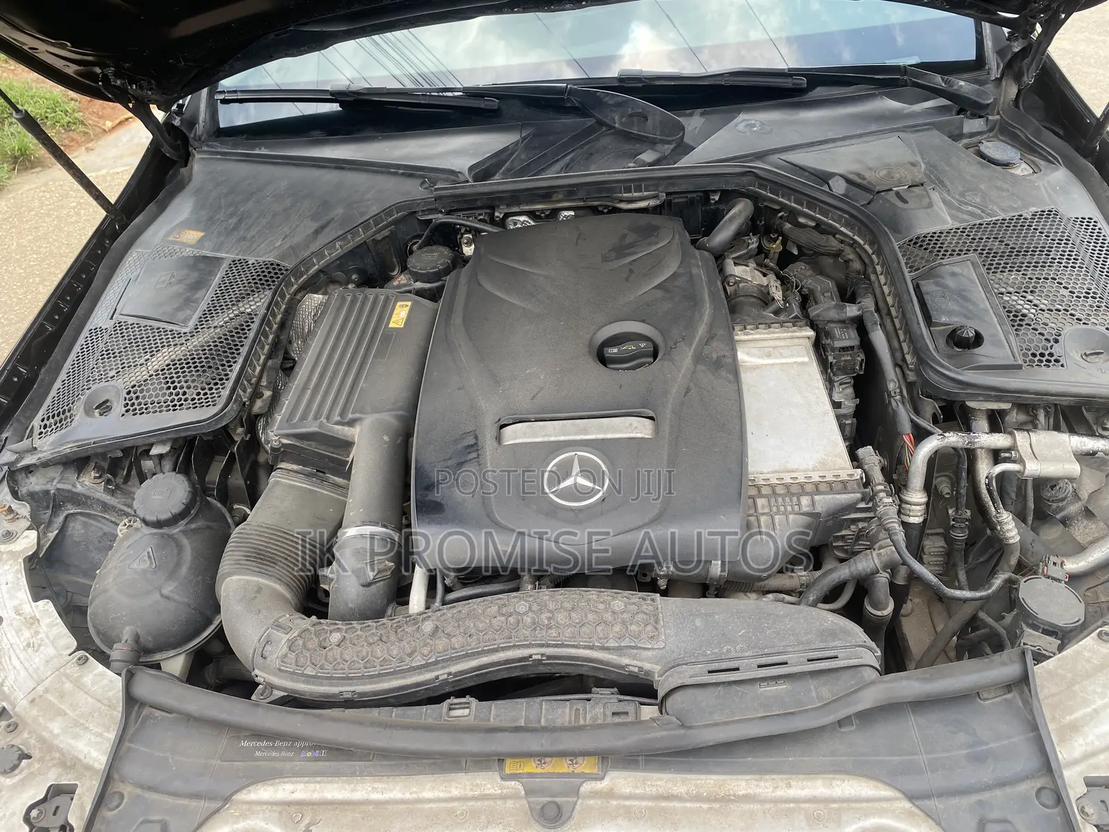 Mercedes-Benz C300 2016 Black